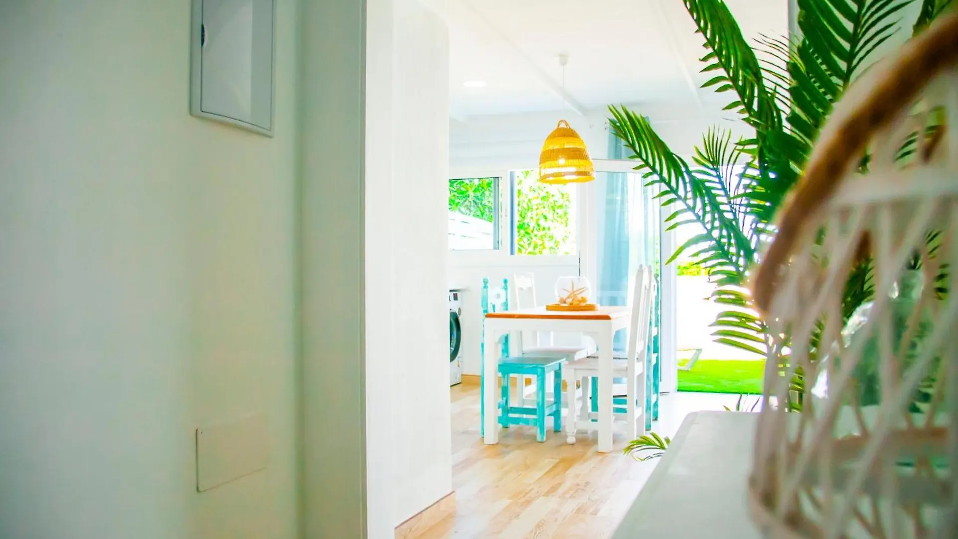 Vibesol Beach Apartament Playa Honda  0*, Playa Honda (Lanzarote)
